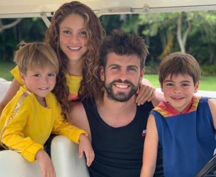 Montserrat Bernabeu son Gerard Pique with his girlfriend Shakira and children.
